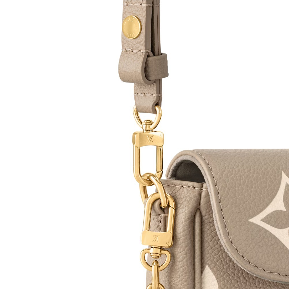 お出かけに最適♪【LOUISVUITTON】ショルダーバッグ